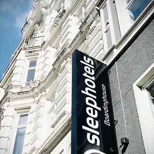  Hotel Check-in Deutschland